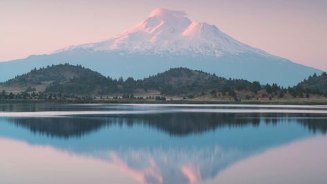 11 Incredible Things to Do in Mount Shasta, California Mount Shasta California, Ski Park, Shasta California, Burney Falls, Lava Tubes, Sacramento River, Mountain Camping, Mount Shasta, Best Ski Resorts