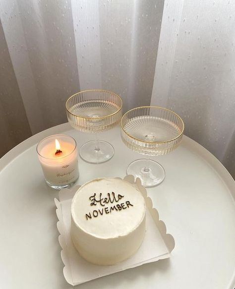 November Cake, Julia Aesthetic, Georgiana Design, Amazing Aesthetic, Hey Pumpkin, Hello November, Aesthetic Journal, Pumpkin Spice Season, Design Photo