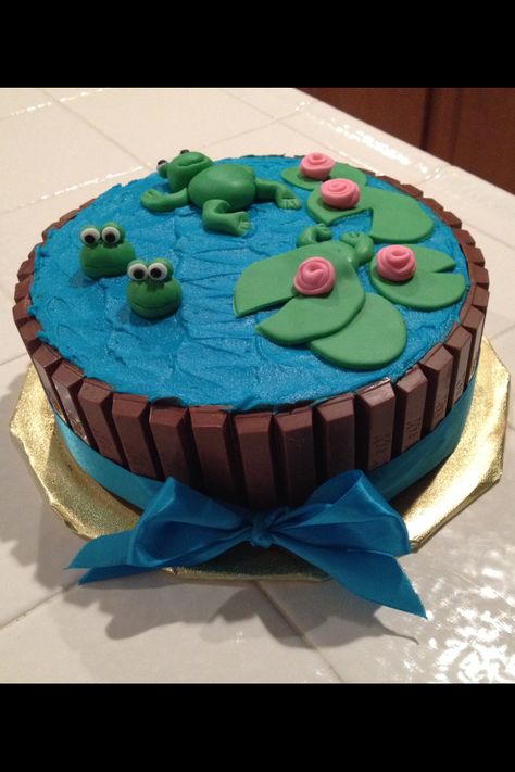 Lake Cake, Pond Cake, Frog Cake, Cookie Monster Party, Cupcake Decorating Tips, 1st Birthday Cakes, Tasty Baking, Cute Birthday Cakes, Cupcakes Decoration