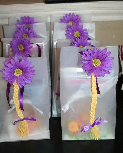 Bolo Rapunzel, Tangled Birthday Party, Rapunzel Birthday Party, Tangled Birthday, Rapunzel Party, Tangled Party, Birthday Goodie Bags, Disney Princess Birthday, Disney Princess Party