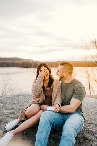 Gender Reveal Photos Casual Gender Reveal, Gender Reveal Photos, White Cliffs, Pregnancy Announcements, Baby Gender Reveal, Maternity Style, Baby Gender, Couple Photography Poses, Couples Photography