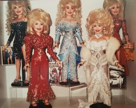 Ooak Custom Dolly Parton dolls created by Jonathan Guffey. Dolly Patron, Classy Celebrities, Backwoods Barbie, Celebrity Dolls, Oldies Music, Barbie Stuff, Hello Dolly, Dolly Parton, Country Singers