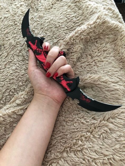 Aesthetic Knifes, Knife Aesthetic, Creepy Cute Fashion, Big Girl Toys, Pretty Knives, Dagger Knife, Cool Swords, Knife Collection, Outdoor Equipment