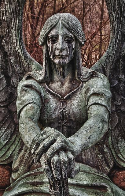 Cemetery Angels, Cemetery Statues, Weeping Angel, Angel Statue, Cemetery Art, Old Cemeteries, Angel Statues, An Angel, The Villain