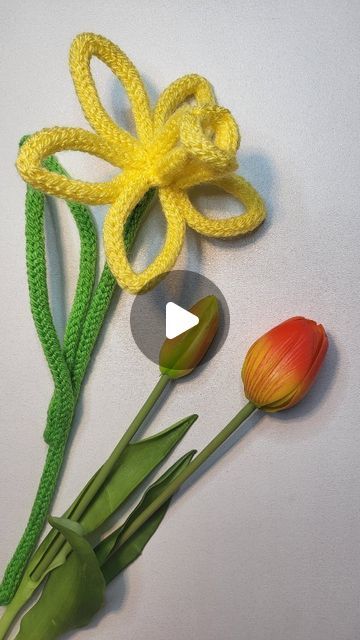 Handmade knitted wire 3d daffodil, home decor, room decor, flowers, knitted wire art  #KnittedWireArt #CraftingJourney #HandmadeWithLove #knittedwire #handmade #craft #icord #yarn #crocheting #crochet #wireart #tricotin #roomdecor #knittedwire3d #knittedwiedaffodil #flower #flowerstagram #knitteddaffodil #diy #icord #homedecor #homedecorideas Room Decor Flowers, Knitted Wire Art, Knitting Nancy, Wire Knitting, Knitted Wire, French Knitting, Flower Video, Decor Flowers, I Cord