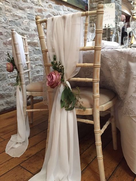 Chair Sash Ideas Wedding Diy, Chivari Chairs Wedding, Northern Lights Decorations, Sparkle Birthday Party, Flower Dress Art, Chivari Chairs, White Chair Covers, Wedding Ceremony Seating, Gold Chiavari Chairs