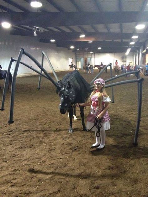 Miss Muffet and Spider Horse Costume Horse Halloween Ideas, Horse Fancy Dress, Horse Halloween Costumes, Horse Halloween, Horse Costume, Best Friend Halloween Costumes, Horse Costumes, Funny Horse, Costume Contest