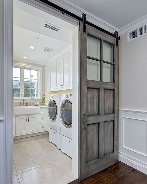 Farmhouse Laundry Room Ideas, Garage Laundry Rooms, Perfect Laundry Room, Laundry Room Storage Shelves, Small Laundry Room Organization, Room Storage Diy, Mudroom Laundry Room, Farmhouse Laundry Room, Laundry Room Cabinets