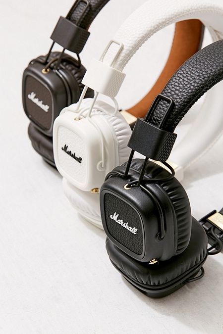 Marshall’s Headphones, White Marshall Headphones, Marshall Major Iv Aesthetic, Marshall Headphones Aesthetic, Best Headphones Wireless, Marshall Headphone, Headphones Sketch, Retro Headphone, Marshall Headphones