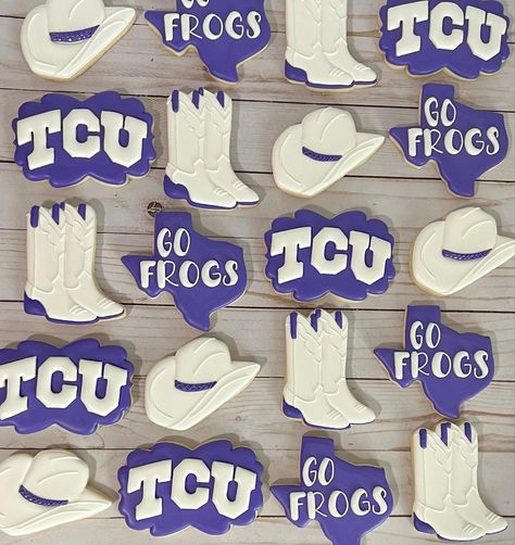 #tcugraduation #tcucookies #tcu Tcu Cookies, Tcu Party, Horned Frog, Senior Year Fun, Graduation Cookies, College Aesthetic, Horned Frogs, Dream College, Party Inspo