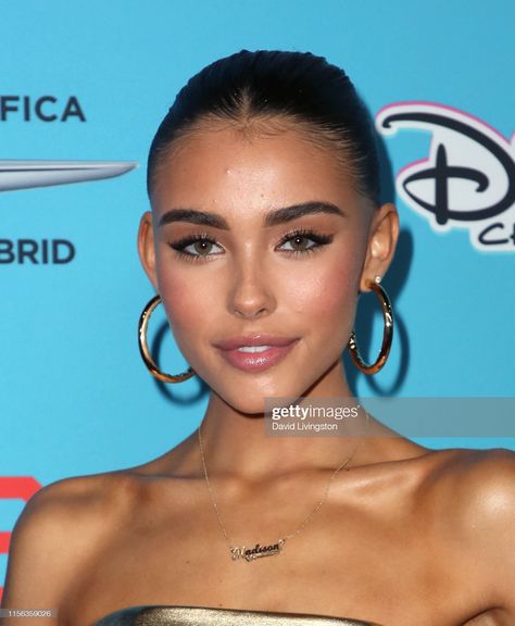 This picture shows how powerful people look with big hoop earrings Madison Beer Side Profile, Powerful People, Big Ears, Big Hoop Earrings, Side Profile, Madison Beer, Best Friend Pictures, Tiny Tattoos, Friend Pictures