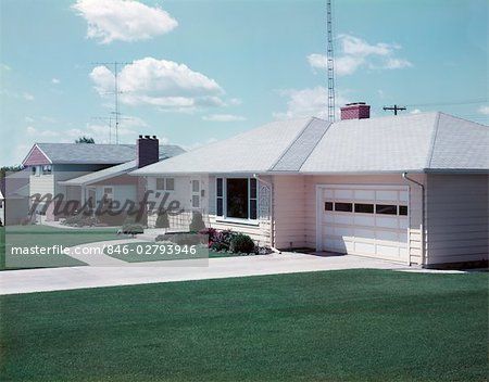 1950s SUBURBAN SINGLE FAMILY HOUSE DRIVEWAY GARAGE Blue Neighbourhood, Little Shop Of Horrors, Mid Century House, Family House, Tim Burton, A House, Vintage House, The Neighbourhood, Mid-century Modern