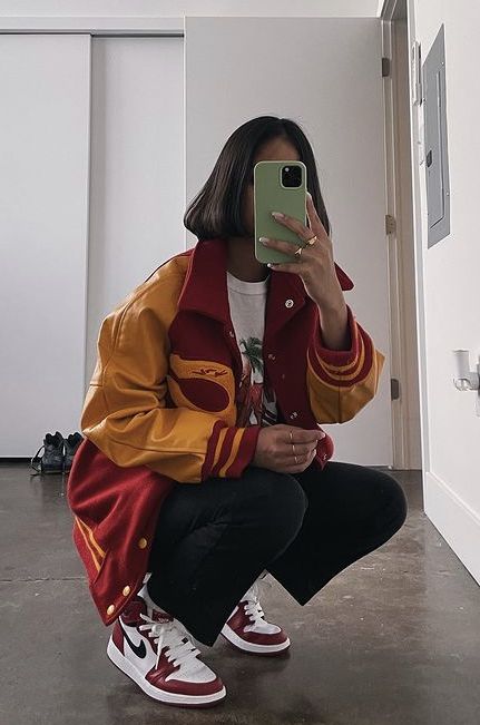 Red Jordans Outfit For Women, Hypebae Outfit, Chill Baddie Outfits, Tomboy Outfits, Tomboy Style Outfits, Fall Fits, Mood Board Fashion, Streetwear Fashion Women, Tomboy Fashion