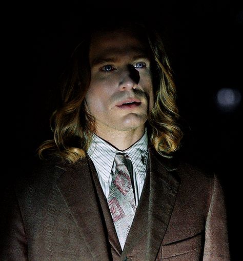 Sam Reid as Lestat de Lioncourt  2.04  ›  I Want You More Than Anything in the World Sam Reid Lestat, Anne Rice Vampire Chronicles, Lestat And Louis, Sandy Powell, Sam Reid, Vampire Shows, Vampire Series, Vampire Stories, The Vampire Chronicles