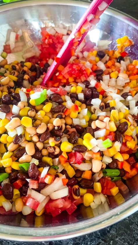 Caviar Dip Recipe, Cowboy Caviar Dip Recipe, Cowboy Caviar Dip, Caviar Dip, Texas Caviar Recipe, Black Beans And Corn, Texas Caviar, Beans And Corn, Healthy Slice