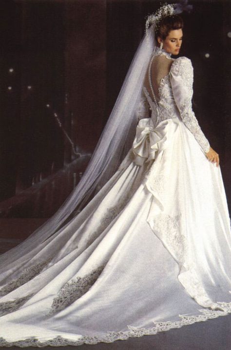 Carol Alt, mid 80s Wedding Dresses 80s, Eve Of Milady Wedding Dresses, 1980s Wedding Dress, 90s Wedding Dress, 80s Wedding, Carol Alt, Beautiful Wedding Gowns, Vintage Weddings, Summer Dresses For Wedding Guest