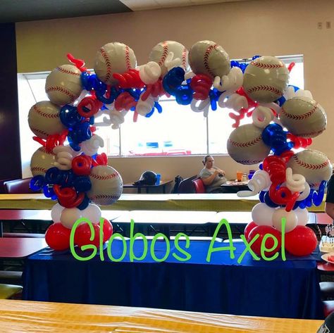 Baseball ⚾️ balloon arch 🎈 Baseball Balloon Decorations, Baseball Party Balloon Arch, Softball Balloon Arch, Baseball Float Ideas Parade, Baseball Parade Float, Parade Float Ideas Baseball, Baseball Balloon Arch, Baseball Balloon Garland, Chicago Cubs Birthday Party