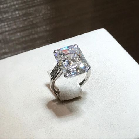 David de Betelu on Instagram: “Time for a bigger diamond? How about Grace Kelly's 10.48 carat #Cartier emerald-cut engagement 💎💍?” Grace Kelly Ring, Grace Kelly Ring Engagement, Formal Cartier Diamond Cut Ring, Emerald Diamond Ring Engagement, Cartier Diamond Watch For Wedding, Cartier Silver Diamond Watch For Wedding, Cartier White Diamond Cut Jewelry, Grace Kelly Wedding Ring, Cartier Silver Diamond Cut Ring