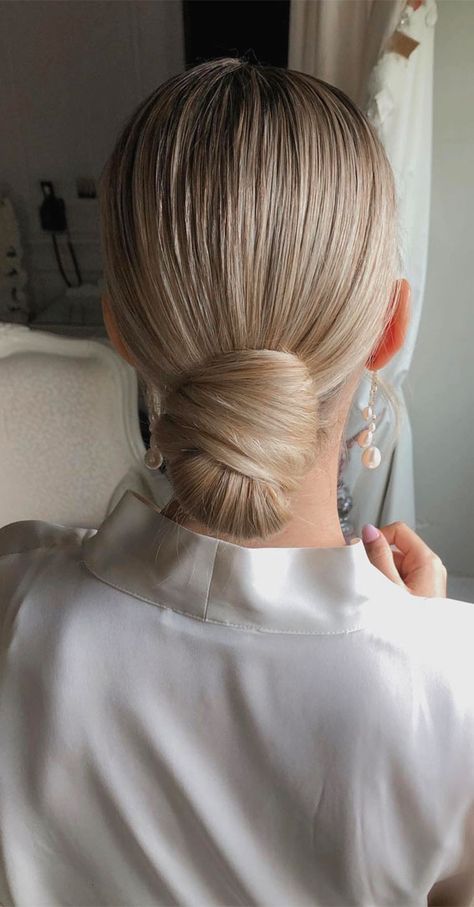 chic updo, hairstyle ideas, wedding hairstyle, wedding updo, updos, bridal hairstyle, bridal updos, messy updo, simple updo, messy upstyle, wedding hairstyle trends Messy Upstyle, Cute Updo Hairstyles, Updo Simple, Updos Bridal, Updo Messy, Fishtail Braid Updo, Chic Updo, Cute Hairstyles Updos, Bridal Updos