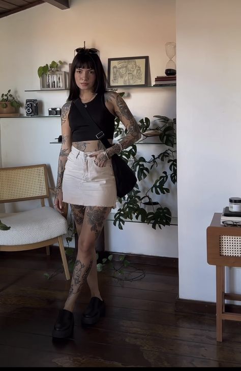 Summer Outfits Alternative Style, Alternative Vacation Outfits, Dark Femine Outfits Summer, Dark Summer Clothes, Summer Goth Outfits Grunge, Rocker Chic Outfit Summer, Summer Alt Fashion, Summer Outfits Punk, Bohemian Goth Outfits