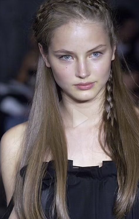 Ruslana Korshunova Face, Ruslana Korshunova Hair, Russian Model Woman, Ruslana Korshunova, Bohemian Wedding Hair, Dark Blonde Hair, Brown Blonde Hair, Amanda Seyfried, Irina Shayk