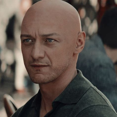 Professor Xavier, Professor X, Scottish Actors, Charles Xavier, Marvel Icons, Celebrity Pics, James Mcavoy, X Man, Fav Characters