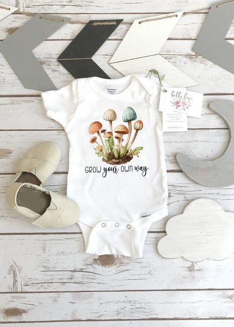 Enchanted Forest Baby Clothes, Mushroom Onesie, Funny Baby Gifts, Hippie Baby, Cottagecore Shirt, Baby Grow, Shirt Girl, Future Family, Mushroom Design