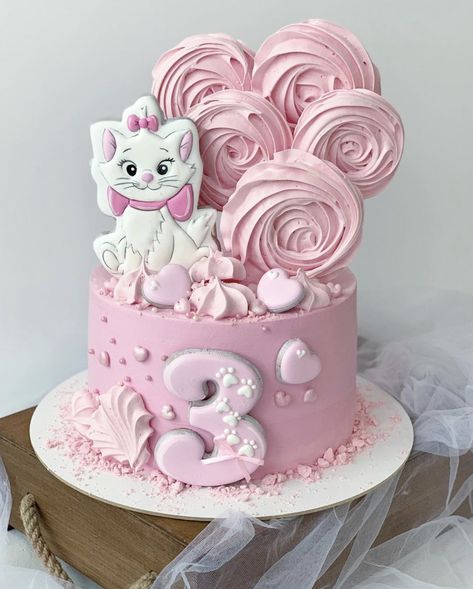 Marie Aristocats Birthday Cake, Marie Cat Birthday Cake, Cat Marie Cake, Marie Birthday Cake, Aristocats Party, Birthday Cake For Cat, Cat Themed Birthday Party, Candy Birthday Cakes, 3rd Birthday Cakes