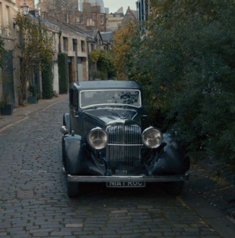 The Bentley Good Omens, Crowley Bentley, Good Omens Bentley, Old Bentley, Bentley Continental R, 1950s Car, Hudson Hornet, Car Deco, Good Omens Book