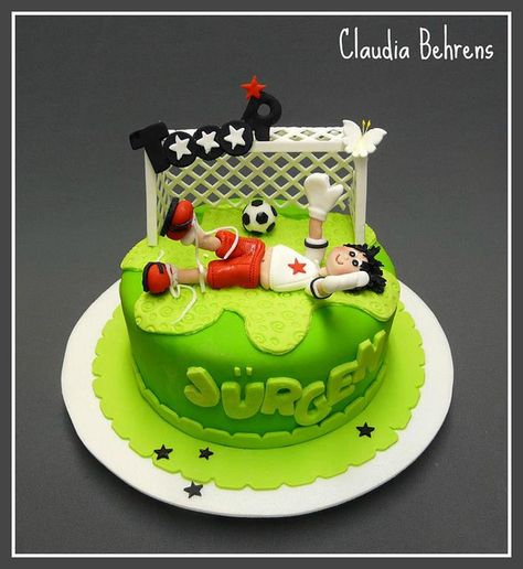 soccer cake jürgen - claudia behrens by Claudia Behrens ~ Cakes, via Flickr Soccer Cakes, Football Themed Cakes, Soccer Birthday Cakes, Rodjendanske Torte, Sports Cakes, Soccer Cake, Sport Cakes, Football Cake, Fondant Figures