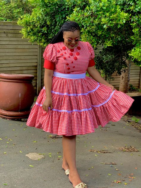 Amaphinifa Pattern, Amaphinifa Dress, Shoeshoe Traditional Dresses, Phinifa Designs, Seshweshwe Dresses Design Outfit, Shweshwe Dresses Patterns, Seshweshwe Dresses, Latest Traditional Dresses, South African Traditional Dresses