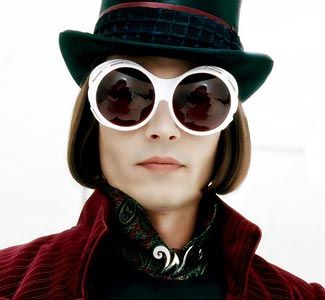 Alguien digame que no soy la única que le gusta willy wonka Johnny Depp Willy Wonka, Charlie Chocolate Factory, Johnny Depp Characters, Tim Burton Films, Tim Burton Movie, Character Makeup, White Sunglasses, Willy Wonka, Roald Dahl