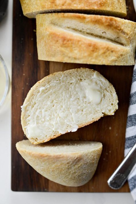 French Bread Pizzas, Homemade Italian Bread, Italian Bread Recipe, Italian Bread Recipes, Homemade French Bread, Bread Tags, Make Garlic Bread, Quick Baking, French Bread Recipe