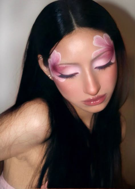 Orchid Makeup, Mantis Costume, Siren Fairy, Pop Art Makeup, Flower Makeup, Trend Makeup, Face Art Makeup, Birthday Makeup, White Makeup