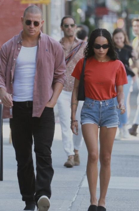 Loafers Outfit Zoe Kravitz, Zoe Kravitz Style, Zoe Isabella Kravitz, Zoë Kravitz, Zoe Kravitz, Lenny Kravitz, Royal Albert Hall, Channing Tatum, Business Casual Outfits