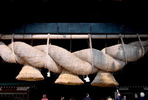 Kamo Shrine, Shimane Japan, Rice Straw, Pennies From Heaven, The Sun Also Rises, Shimane, Shinto Shrine, Japanese Mythology, How To Make Rope