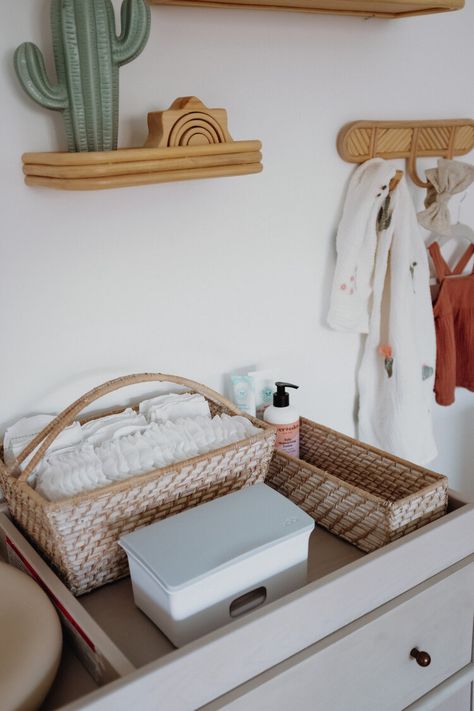 Dresser Storage Ideas, Dresser Organization Ideas, Nursery Drawer Organization, Folding Baby Clothes, Baby Dresser Organization, Pottery Barn Crib, Nursery Dresser Organization, Changing Table Organization, Nursery Drawer