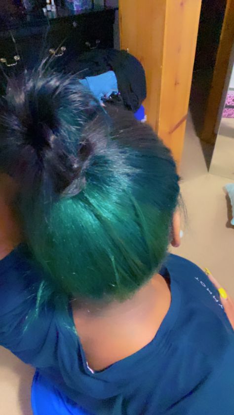 Peekaboo Hair Color Blue And Purple, Greenish Blue Hair Color, Pretty Colors To Dye Your Hair, Teal Skunk Stripe Hair, Blue Green Hair Black Women, Blue And Green Dyed Hair, Blue And Green Hair Black Women, Blue Dyed Hair Black Women, Bluish Green Hair