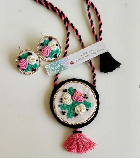 Cotton Thread Jewellery, Canvas Jewellery, Flower Jewelry Designs, Hand Embroidered Jewelry, Earrings Diy Handmade, Diy Earrings Easy, Diy Fabric Jewellery, Cotton Jewelry, Handmade Clay Jewelry