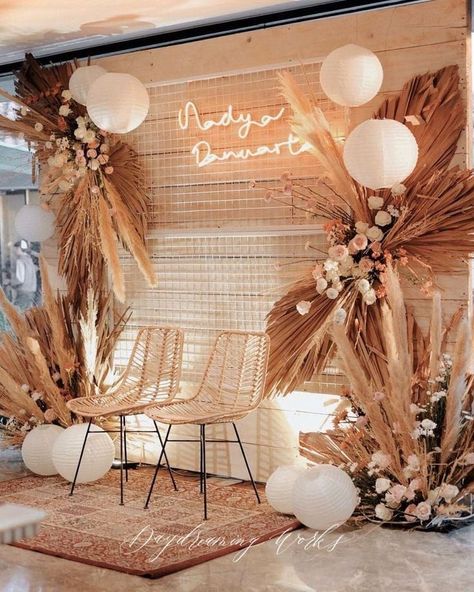 Debut Theme Ideas, Debut Theme, Foto Pertunangan, Boho Backdrop, Debut Ideas, Rustic Wedding Backdrops, Wedding Backdrop Design, Boho Birthday, Boho Party