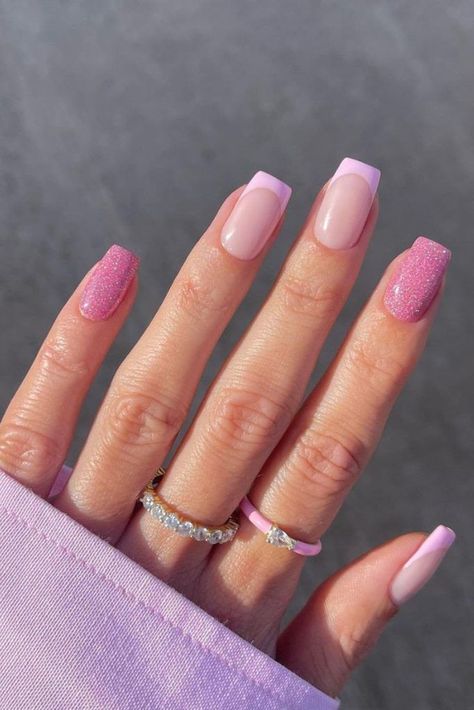 What do you get when you pair baby-pink French tips with glittery Barbie-pink accents? A manicure dream come true. It’s flirty, cute, and perfect for any occasion. Sparkly Nails French Tips, Nails 2023 Trends, Short Pink Nails, Light Pink Nails, Pink Manicure, Hot Pink Nails, Dip Nails, Nagel Tips, Pink French