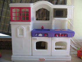 Plastic Kitchen Makeover, Little Tikes Makeover, Baby Playroom, Kitchen Grill, Victorian Kitchen, Play Kitchen Sets, Diy Play Kitchen, Little Tikes, Kids Zone