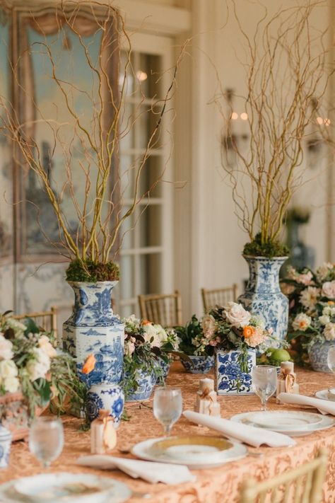 Blue Bridal Shower Themes, Bridal Shower Tablescape, Chinoiserie Wedding, Bridal Shower Luncheon, Blue White Weddings, Garden Bridal Showers, Bridesmaid Luncheon, Blue Bridal Shower, Bridal Shower Inspiration