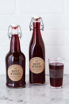 How-to Make Beet Kvass // A Cleansing Medicinal Tonic Kvass Recipe, How To Make Beets, Beet Kvass, Probiotic Drinks, Homemade Detox, Health Tonic, Fermentation Recipes, Fermented Vegetables, Juicing Benefits