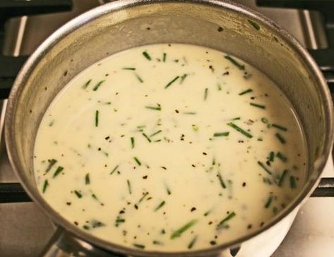 Tarragon Sauce Recipes, Dipping Recipes, Tarragon Cream Sauce, Chive Sauce, Savoury Sauces, Tarragon Recipes, Tarragon Sauce, Cream Sauce For Chicken, Peasant Food