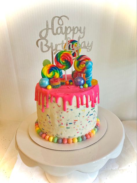 Sweet Theme Birthday Cake, Candy Birthday Party Cake, Candy Land Smash Cake, Candyland Birthday Cupcakes, Candyland Smash Cake, Sweetie Cake Birthday, Candy Themed Cake Ideas, Candy Theme Cupcakes, Candyland Cake Ideas