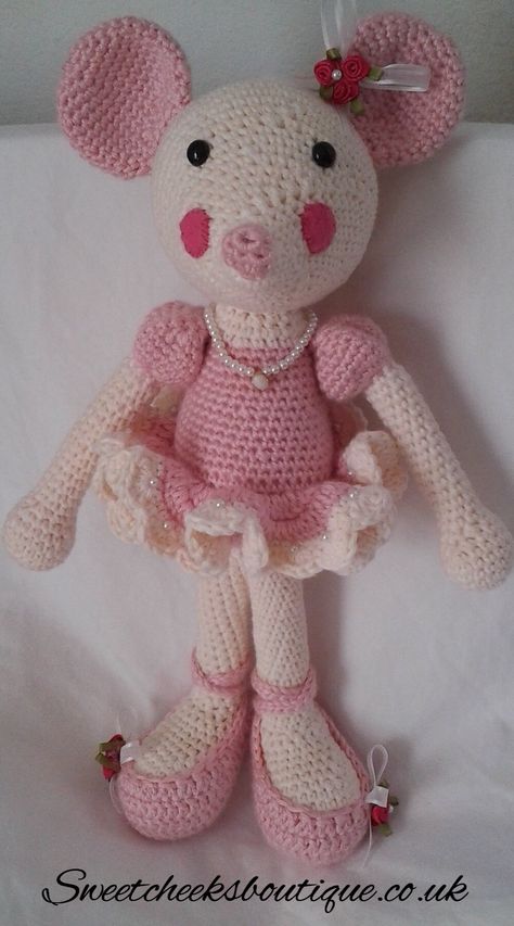 Beautiful Crocheted Ballerina mouse Crochet Ballerina, Tie A Knot, Crochet Mouse, Sweet Cheeks, Rose Bud, Safety Glass, Pearl Pendant Necklace, Cotton Crochet, Glass Eyes