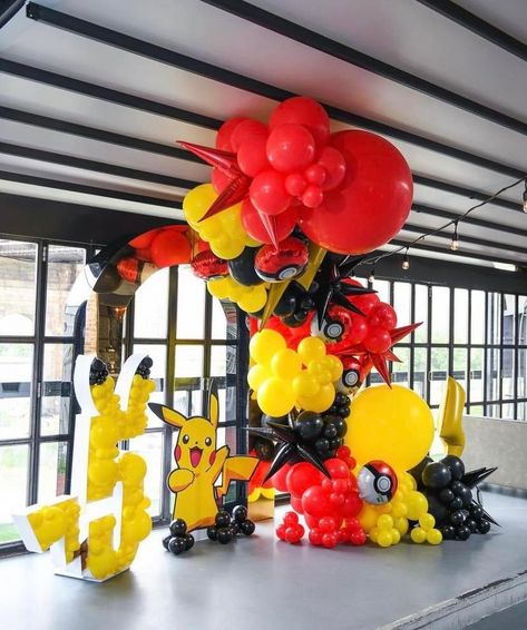 Pikachu Theme Party, Pokemon Birthday Balloon Garland, Pokémon Ballon Arch, Pikachu Balloon Decoration, Pokémon Balloon Arch, Pokemon Balloon Arch, Pokemon Balloon Garland, Pokémon Balloons, Pokemon Birthday Party Decorations