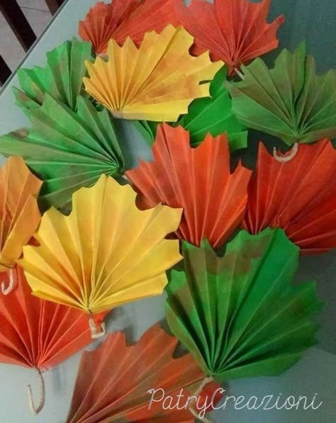 Patry Creazioni: Foglie Autunnali Paper Medallions, Crafts For Preschoolers, House Wife, Easy Fall Crafts, Deco Nature, Fall Crafts For Kids, Autumn Crafts, Pumpkin Crafts, Good House