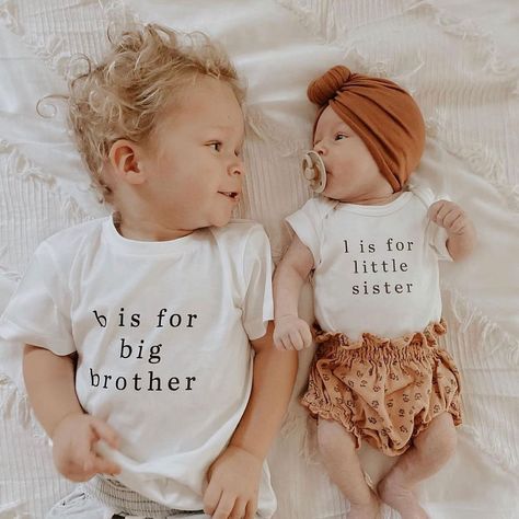 Big Brother Little Sister, Sibling Love, Love For Me, Sister Pictures, Sibling Outfits, Sister Photos, Sibling Shirts, Sister Outfits